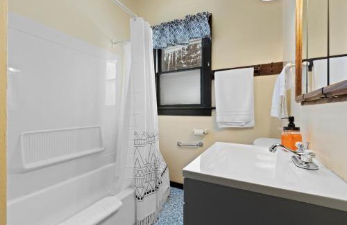 Gillett Casa | Downtown Gillett Bungalow, Fireplace, 3B, Historic