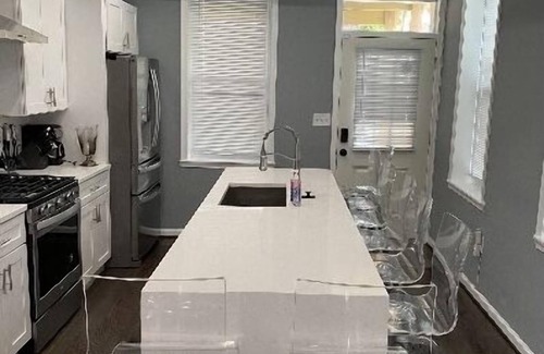 Greektown Casa | Greektown-upper Canton with parking pad and rooftop 3 bedrooms 3 bathrooms