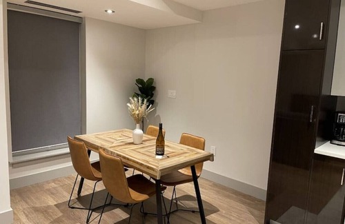 Downtown Halifax Apartamento | Downtown Halifax 1 Bed, 1 Bath suite with parking