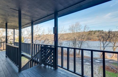 Hallowell Apartamento | Downtown Hallowell Retreat with Water Views!