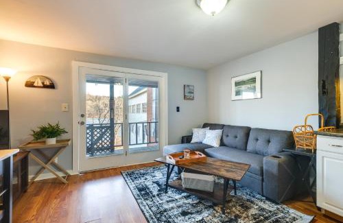 Hallowell Apartamento | Downtown Hallowell Retreat with Water Views!