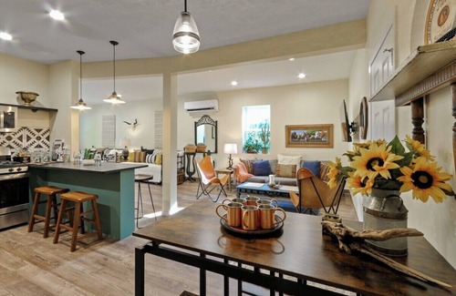 Lake Geneva Apartamento | Downtown Hideaway- Lower