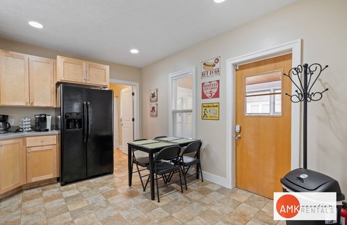 Holland Casa | Downtown Holland Charmer
