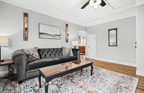 Holly Apartamento | Downtown Holly Homefront - Walk to downtown Holly