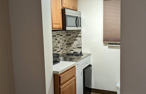 Downtown Hollywood Hotel | Downtown Hollywood Gardens Inn & Suites