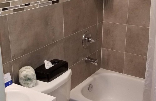 Downtown Hollywood Hotel | Downtown Hollywood Gardens Inn & Suites