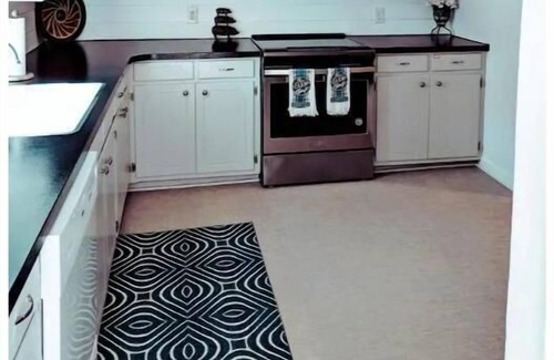 Hot Springs Casa | Downtown/Horse track 1.5mile,Fenced yard