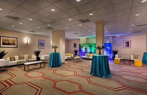 Center City West Complejo | Downtown Hotel Near Fairmount Park! Pet-Friendly Unit, Outdoor Pool!