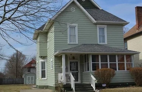 Near Northside Casa | Downtown Indy Comfort | 5BR, 2BA Sleeps 12