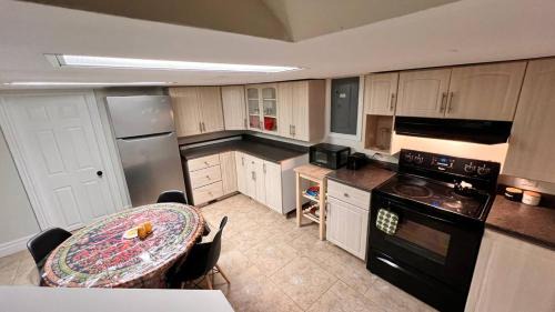 South Central Casa | Downtown-Jackson Park private Budget Friendly Room