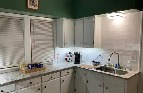 Vine Casa | Downtown Kalamazoo Apartment - over 1,000 5-star reviews; hosting since 2015