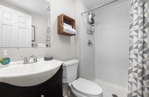 Kimmswick Casa | Downtown Kimmswick Room~Renovated~Prime Location