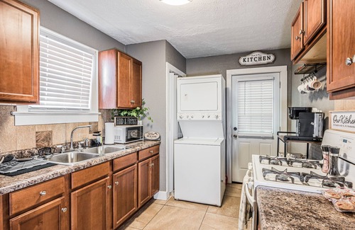 Bowling Green Casa | Downtown Ky Bourbon Tour Cozy Cottage