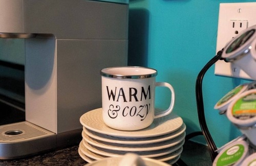 Lancaster Apartamento | DOWNTOWN Lancaster Studio Apartment! “Modern Meets Vintage.”