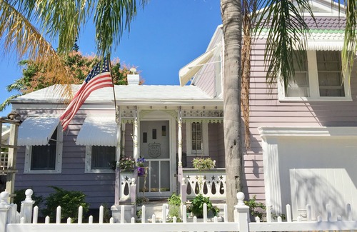Parrot Cove Apartamento | DOWNTOWN LAVENDER HOUSE LUXE STUDIO PARROT COVE PASEO A TODOS LOS BARES DE LA PLAYA QUE COMEN