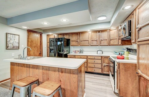 Lebanon Casa | Downtown Lebanon: Cozy Retreat, Prime Location