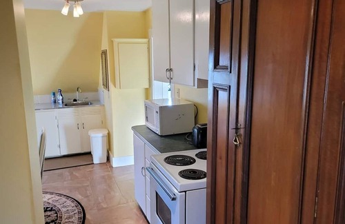 Queens Apartamento | Downtown Liverpool, elegant garrett penthouse, Jacuzzi for two.