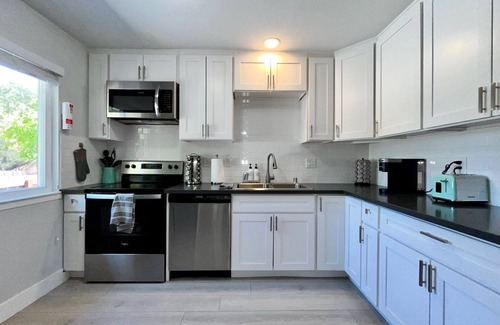 Loomis Casa | Downtown Loomis Modern Farmhouse 3