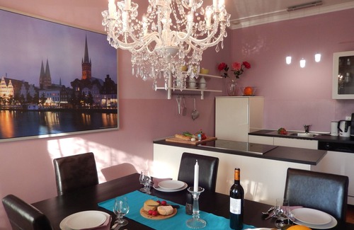 Lubeck City Centre Apartamento | Centro, Lübeck, planta baja, fin de siglo, casco antiguo, chimenea, WiFi, estacionamiento
