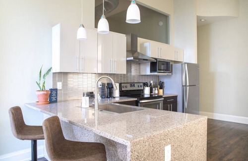 East Town Apartamento | Downtown Luxury 1BR Loft