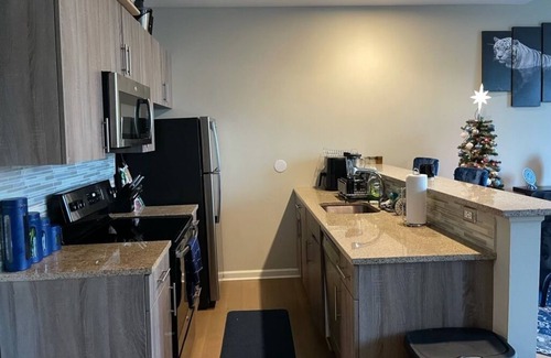 Mount Vernon Condominio | Downtown Luxury Apt- Long Term Stays Welcomed