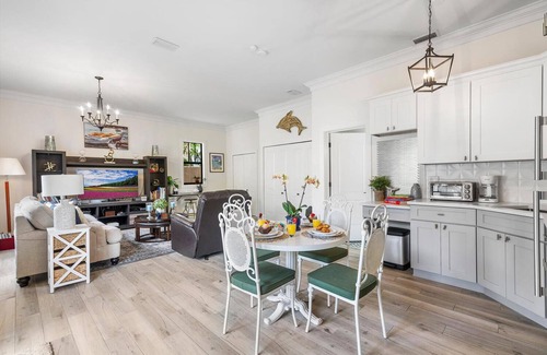 Old Northwood Historic District Casa | Downtown Luxury Guest House