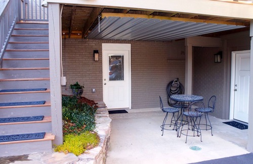 Brevard Apartamento | Deluxe Downtown Studio, Brevard NC