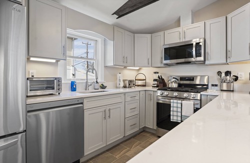 Plymouth Casa | Downtown Luxury Villa on the Plymouth Waterfront