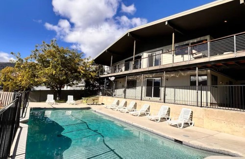 Manson Casa | Downtown Manson- Pool, Hot tub, Game Room, Views