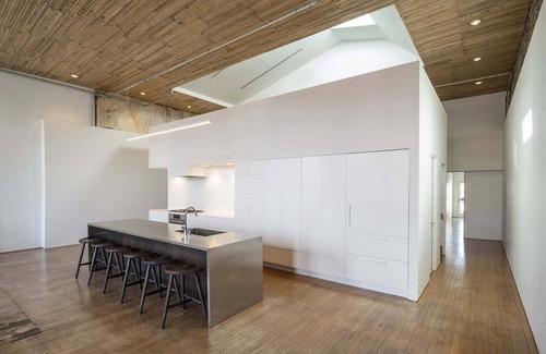 Medina Casa | Downtown Medina Contemporary Loft