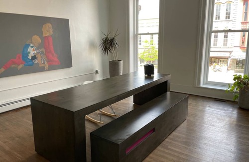 Medina Casa | Downtown Medina Contemporary Loft