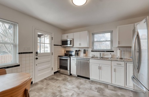 Edwardsville Casa | Downtown Midcentury Home- Walk to Everything!