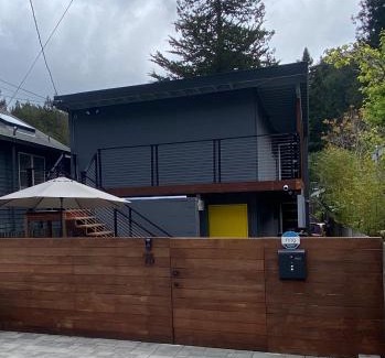 Mill Valley Casa | Downtown Mill Valley Modern Cozy Upstairs Apartment in Best San Francisco Bay Area