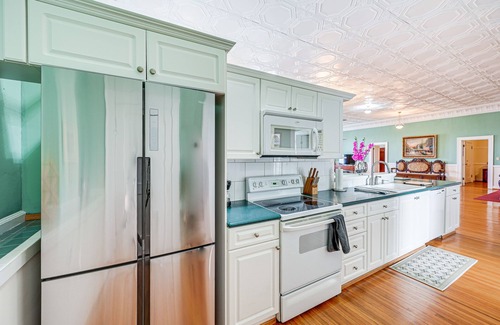 Mocksville Apartamento | Downtown Mocksville Apartment - Walk to Shops!
