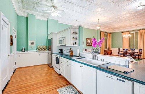 Mocksville Apartamento | Downtown Mocksville Apartment - Walk to Shops!