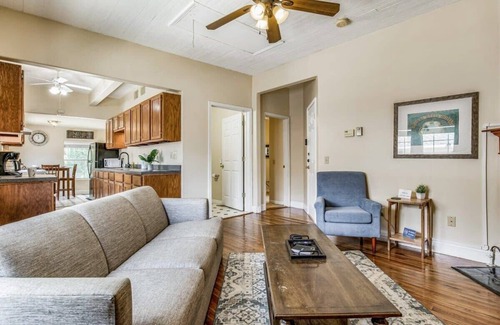 South Pensacola Casa | Downtown! Modern Interior! Sweet on Strong - A