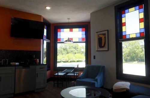 Nelson Apartamento | Downtown Modern Queen Apartment at The Victorian: Close to it All