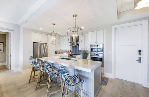 Redevelopment Area Condominio | Downtown Naples - Luxury Apartment with all amenities near Beach and 5th Ave.