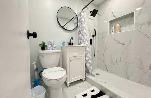 Old Fourth Ward Apartamento | Downtown New-Built Roof-top balcony City View 525Pkwy