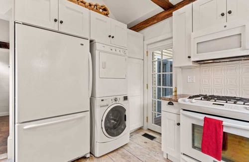 Newburyport Casa | Downtown Oasis | Garden Retreat + Private Bunkhouse