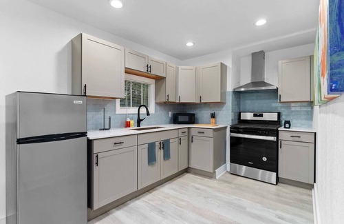 Lake Eola Heights Casa | This house is a 1 bedroom(s), 1 bathrooms, located in Orlando, FL.