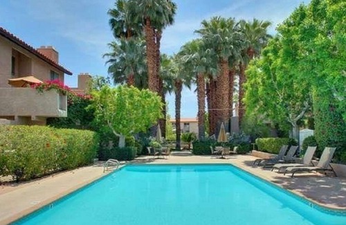 Baristo Condominio | Gema del centro de Palm Springs
