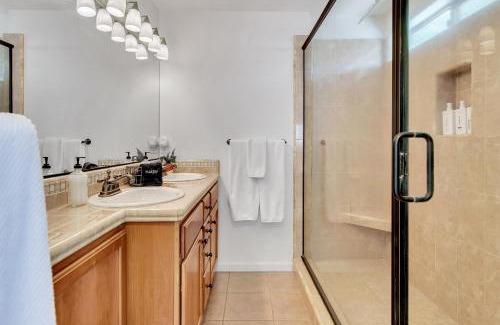 Paso Robles Casa | Downtown Paso: Sip N Sleepz 3 Bed/2.5 Bath