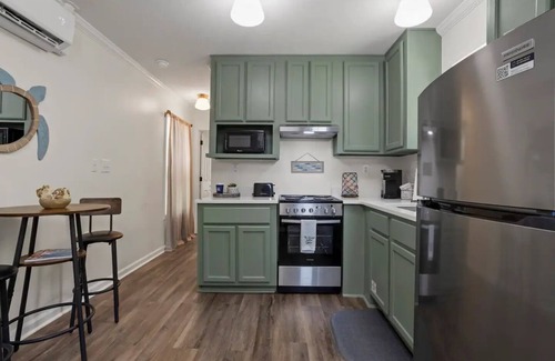 Ocean Springs Casa | Downtown Peaceful Pearl