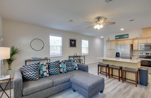 South Pensacola Casa | Downtown Pensacola Vacation Rental with Yard!