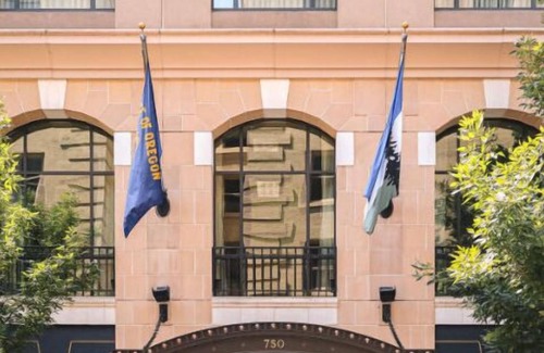 Downtown Portland Apartamento | Downtown Portland, Comfy Bed + Many Hotel Perks!