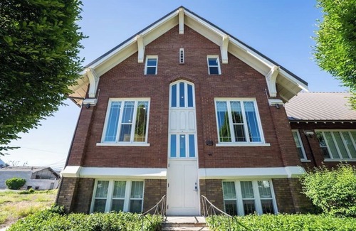 Central Business District Apartamento | Downtown Provo Luxury Apartment (Unit # 6)