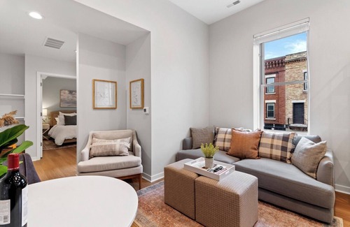 Historic Downtown Racine Apartamento | Downtown Racine Charmer