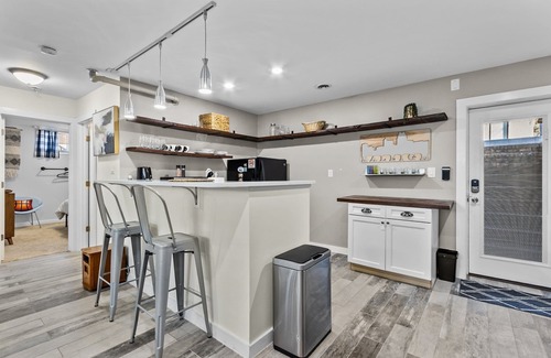 Southwest Raleigh Apartamento | Downtown Raleigh Basement 1BRFlat~Upgrade~GoCanes!