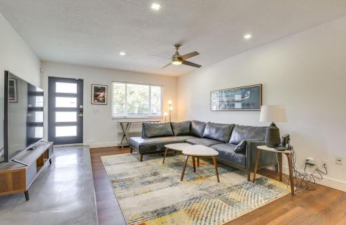 South Corals Casa | Downtown Retreat with Heated Pool & Backyard Patio
